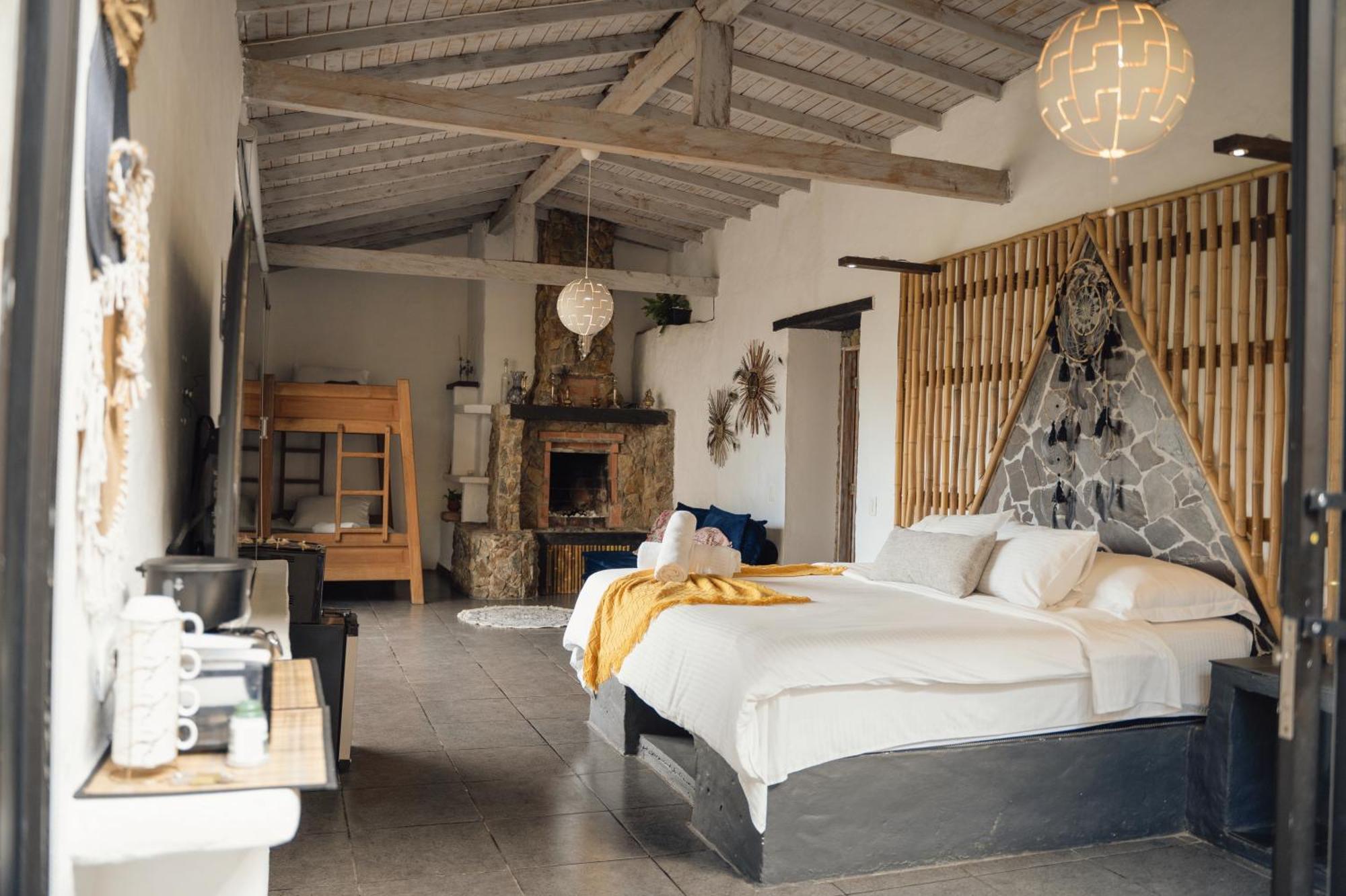 Ibuku Hotel Guatape - Chalets الغرفة الصورة