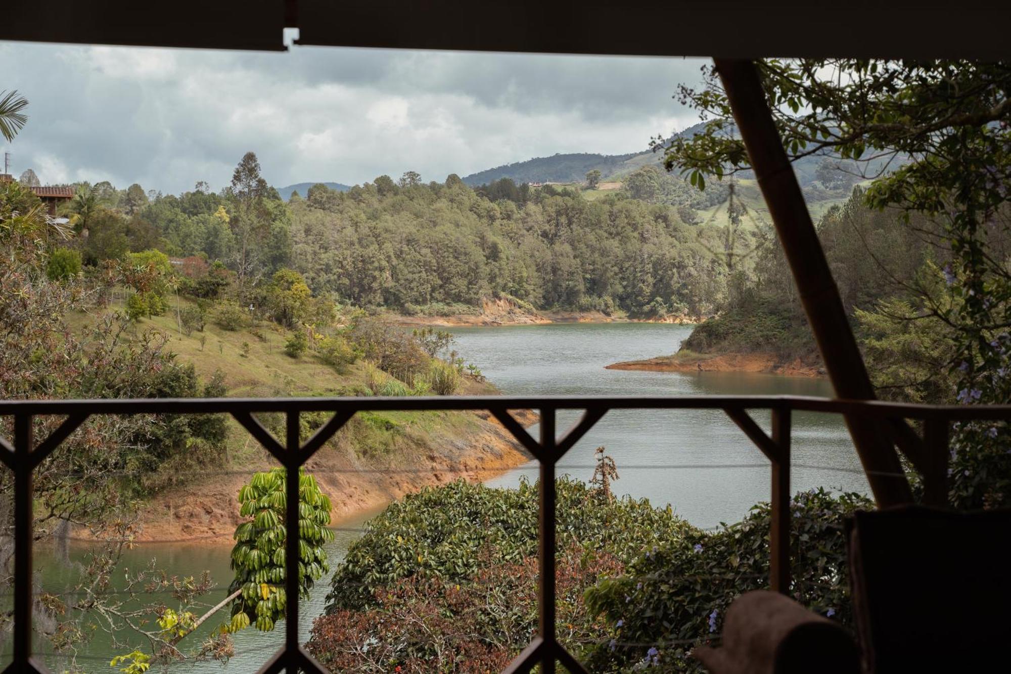 Ibuku Hotel Guatape - Chalets الغرفة الصورة