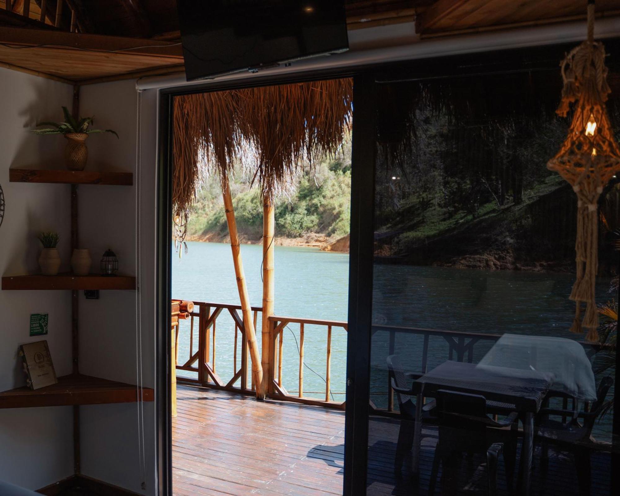 Ibuku Hotel Guatape - Chalets الغرفة الصورة